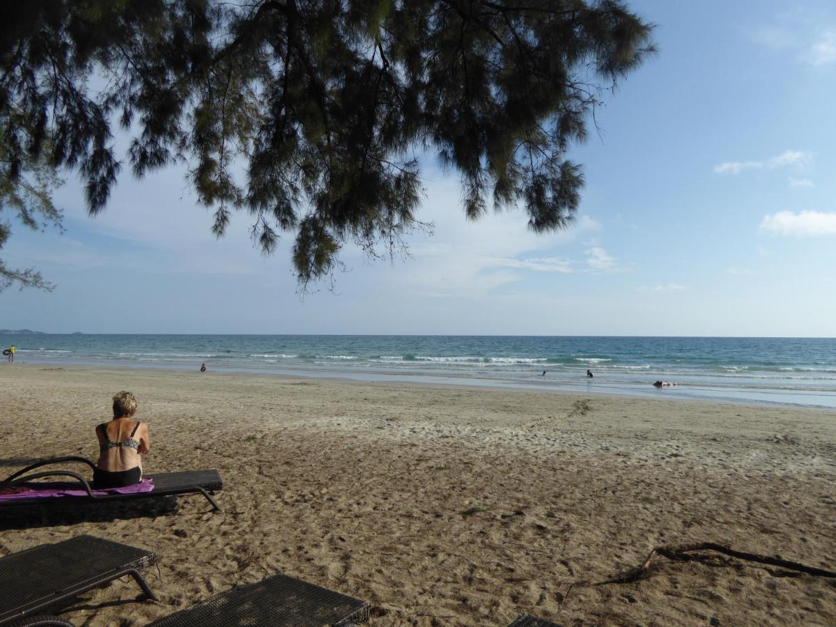 The Orchid Beach Resort @ Vip Chain Resort Ban Phe Esterno foto
